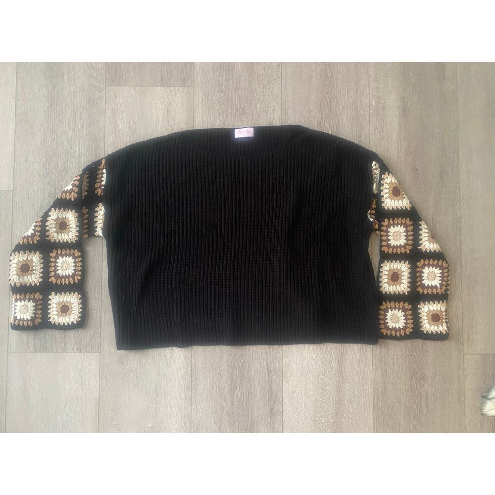 NWOT Pink Lily Black Crochet‎ Oversized Sweater Size Small